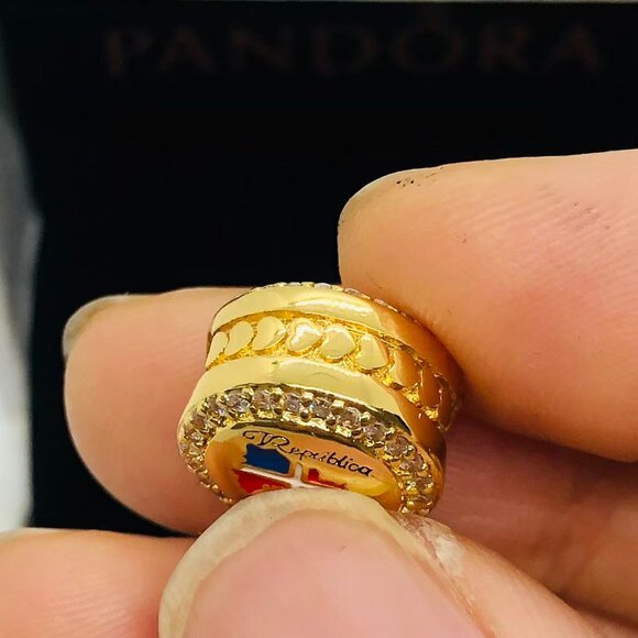 ✨🔥Pandora Dominican Republic CZ Charm S925 Sterling Silver jewelry - Picture 3 of 4